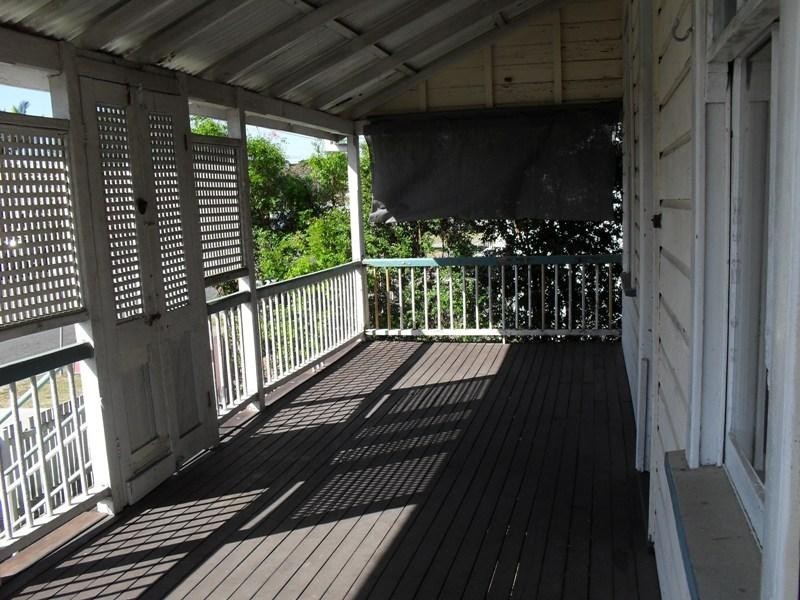 87 Old Cleveland Road, Greenslopes QLD 4120