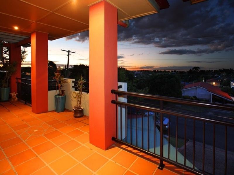 83 Newman Avenue, Camp Hill QLD 4152