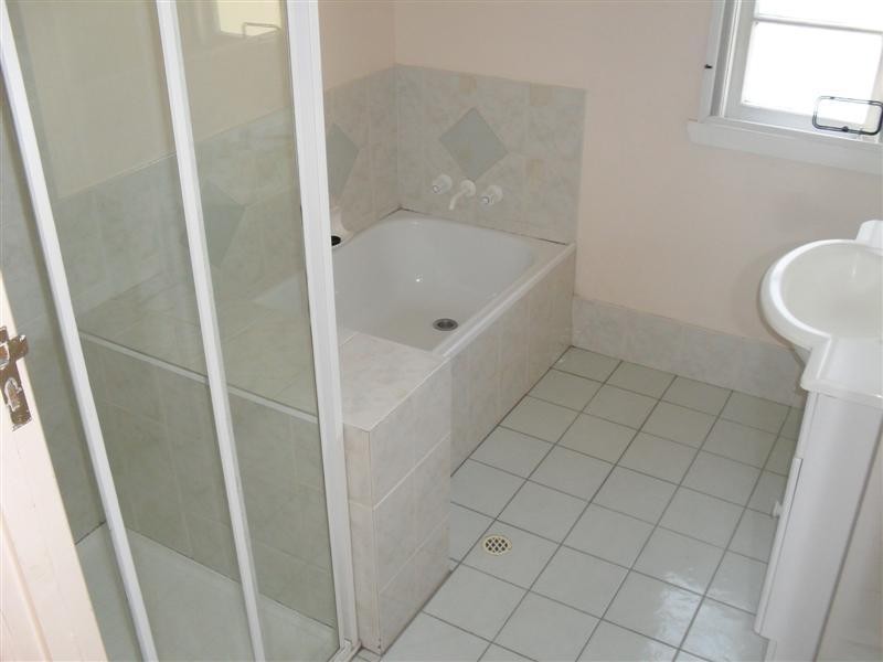 76 Scrub Road, Carindale QLD 4152