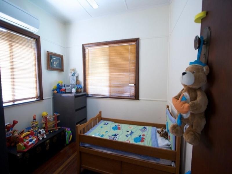 60 Derby Street, Coorparoo QLD 4151