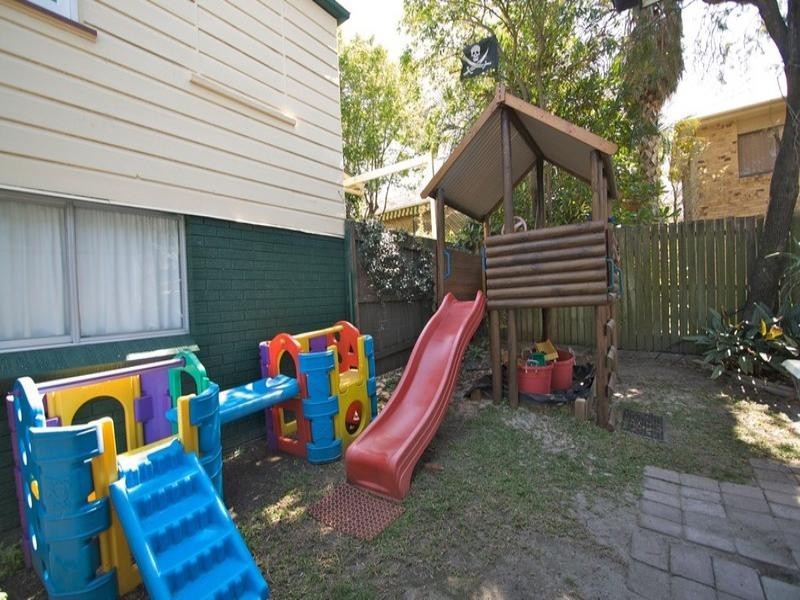 60 Derby Street, Coorparoo QLD 4151