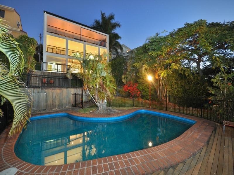 62 Kneale Street, Holland Park West QLD 4121