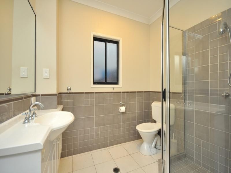 62 Kneale Street, Holland Park West QLD 4121