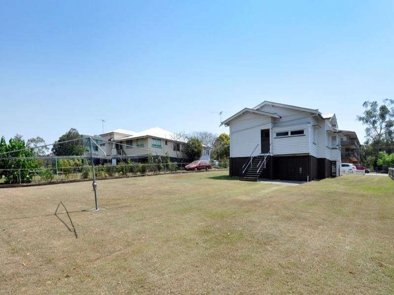 12 Talbot Street, Coorparoo QLD 4151