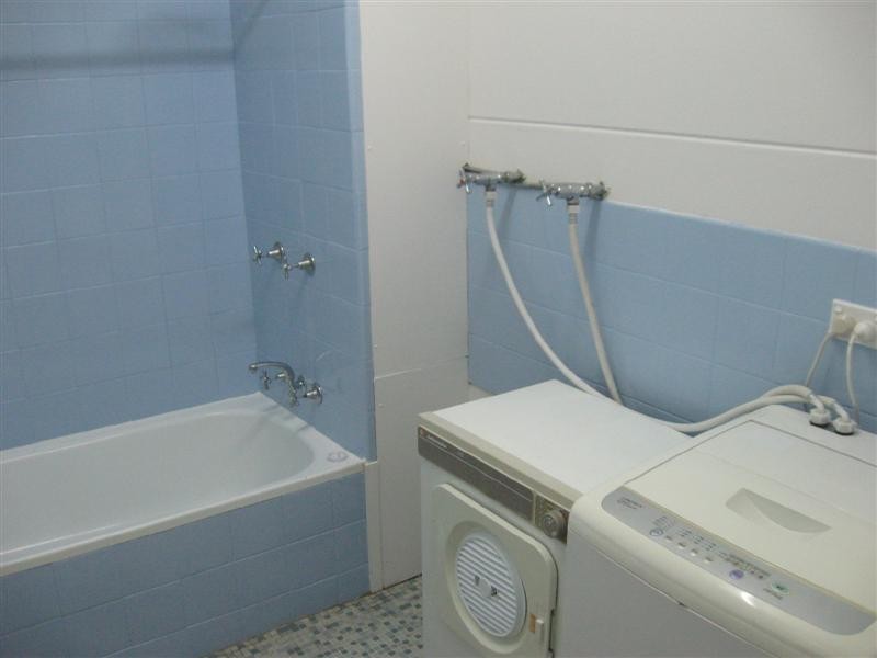 8/387 Cavendish Road, Coorparoo QLD 4151