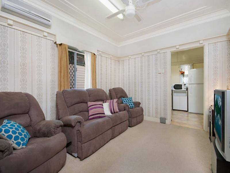 158 Richmond Road, Morningside QLD 4170