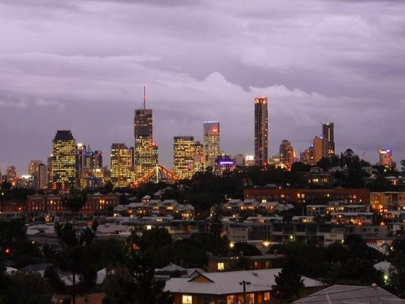 19 Pine Street, Bulimba QLD 4171