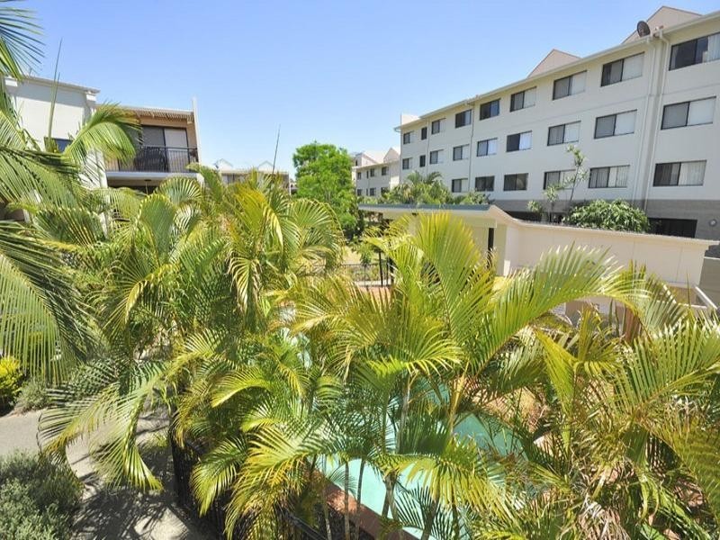 52/55 Harries Road, Coorparoo QLD 4151