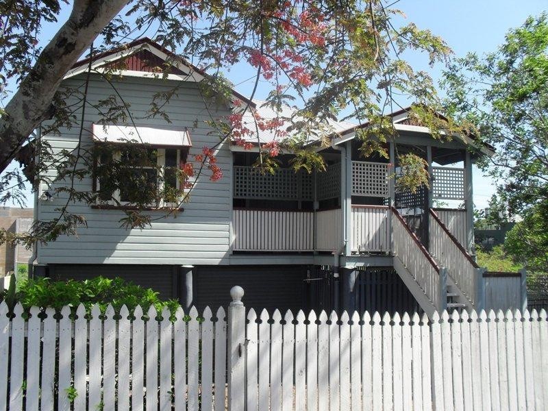 69 Gladstone Street, Coorparoo QLD 4151