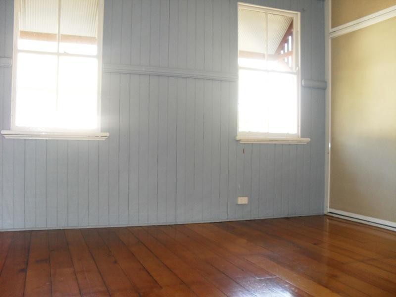 69 Gladstone Street, Coorparoo QLD 4151