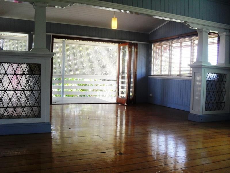 69 Gladstone Street, Coorparoo QLD 4151