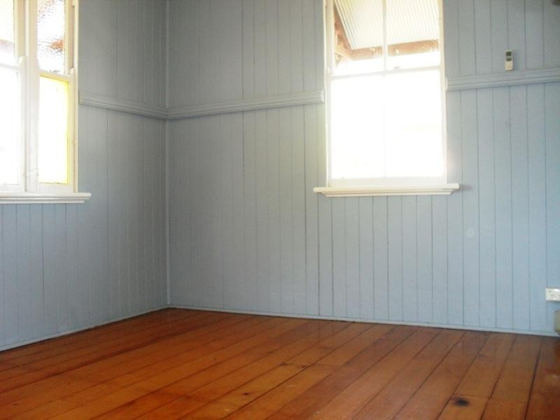 69 Gladstone Street, Coorparoo QLD 4151