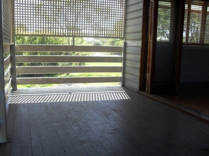 69 Gladstone Street, Coorparoo QLD 4151