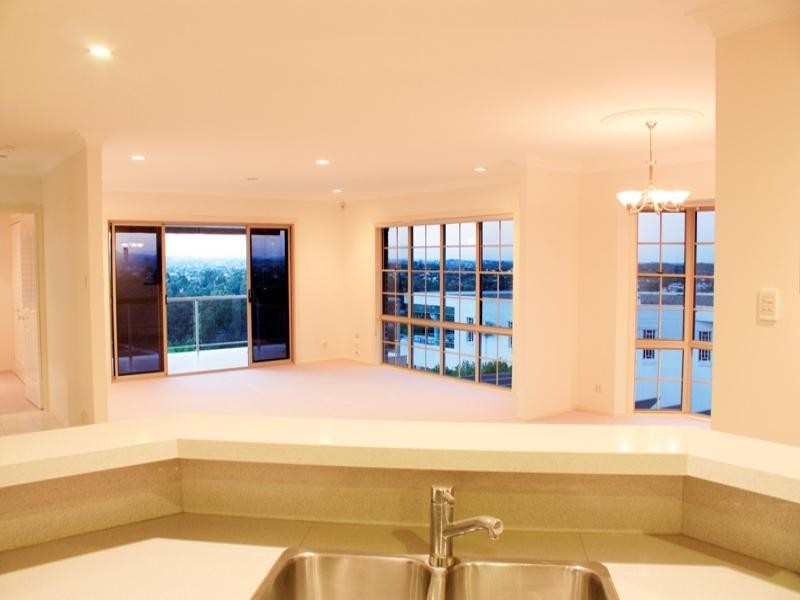 2a Pine Mountain Court, Carina Heights QLD 4152