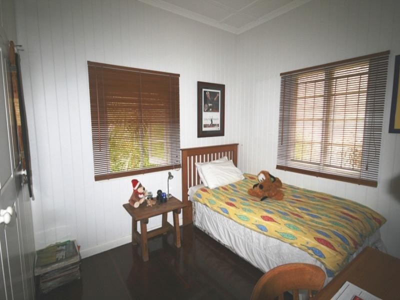 103a Perth Street, Camp Hill QLD 4152