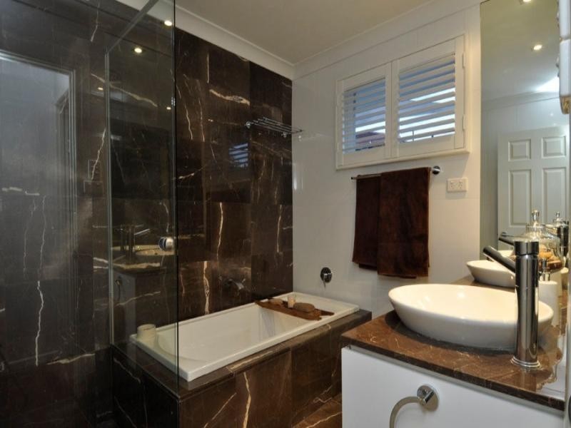 11 Bakewell Street, Mount Gravatt East QLD 4122