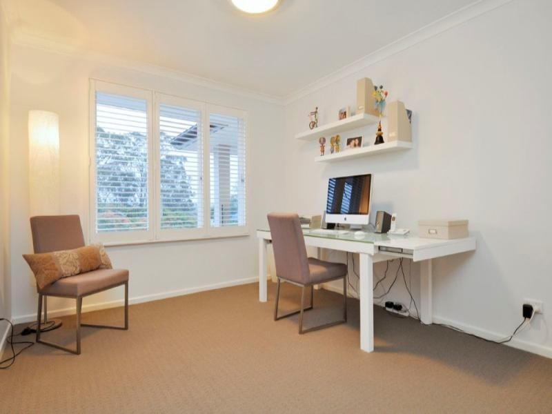 11 Bakewell Street, Mount Gravatt East QLD 4122