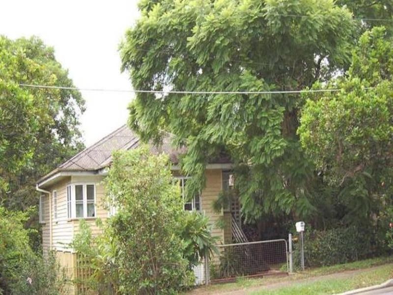 12-14 Baron Street, Greenslopes QLD 4120