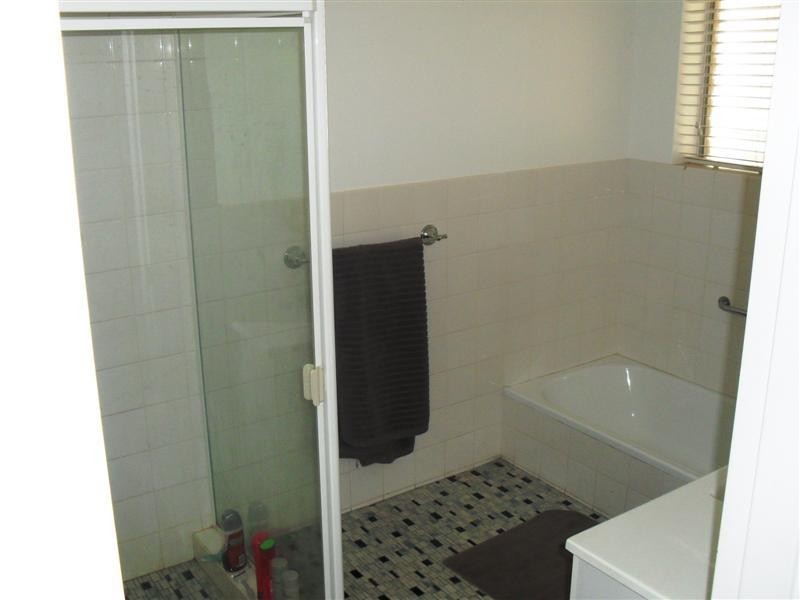 1/19 Weston Street, Coorparoo QLD 4151