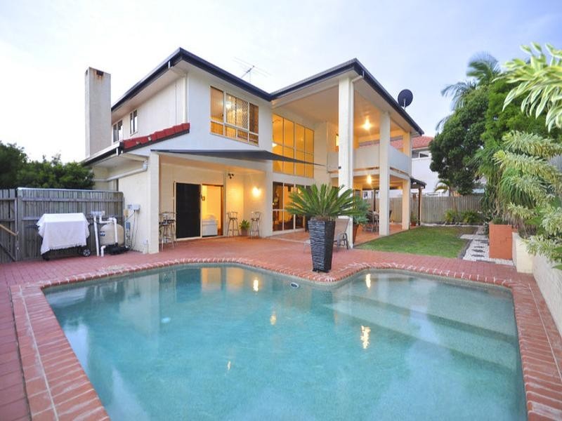 35 Windsor Place, Carindale QLD 4152