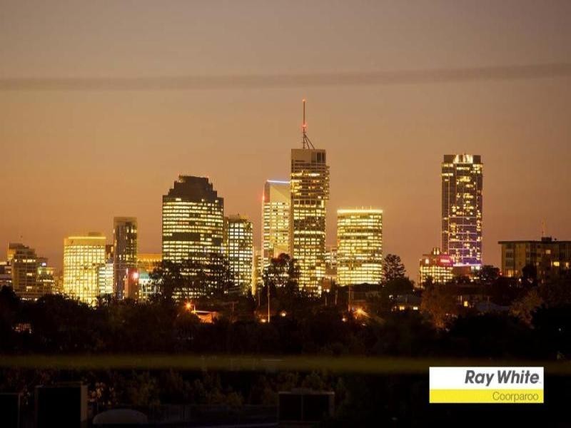 11 and 11a Tenth Avenue, Coorparoo QLD 4151