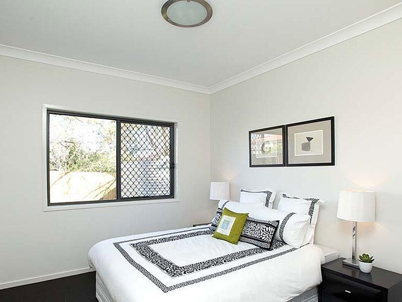 11 and 11a Tenth Avenue, Coorparoo QLD 4151