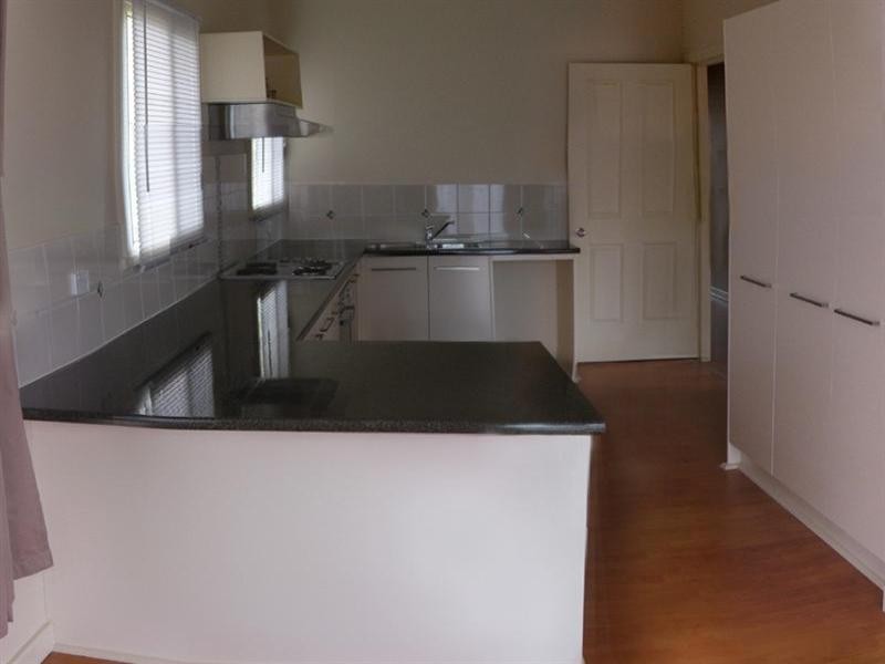 9 Arc Street, Coorparoo QLD 4151