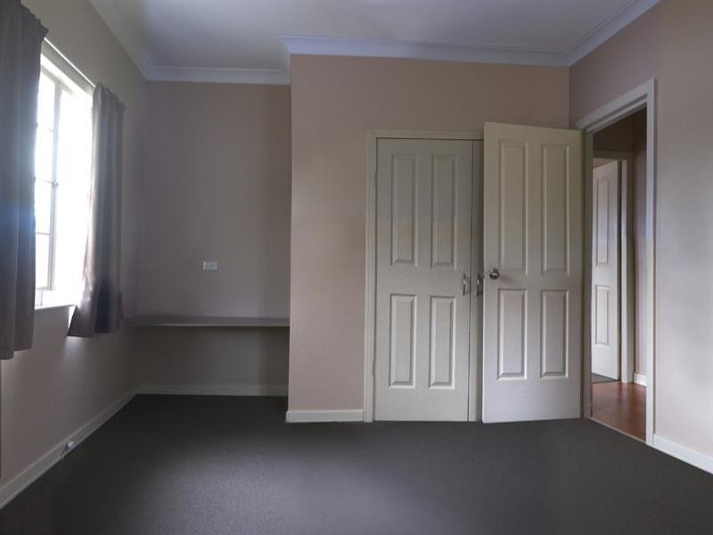 9 Arc Street, Coorparoo QLD 4151