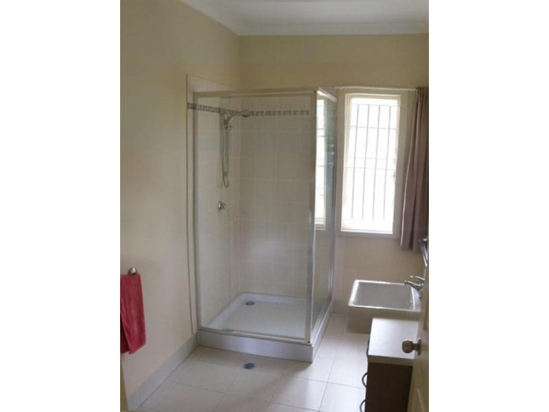 9 Arc Street, Coorparoo QLD 4151