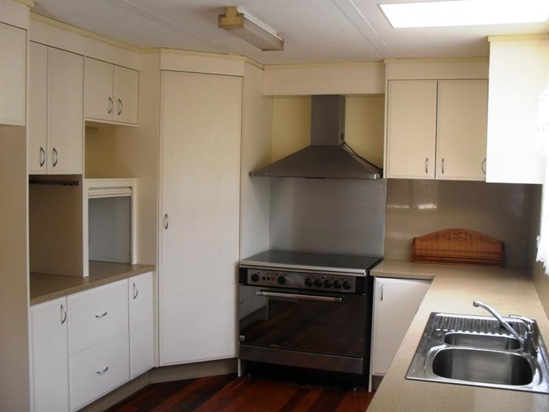 51 Waverley Road, Camp Hill QLD 4152