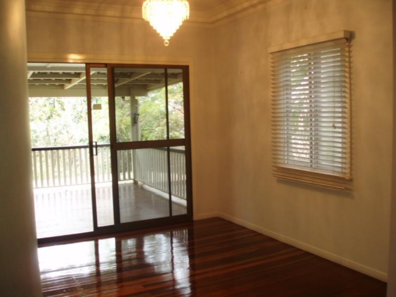40 Mars Street, Coorparoo QLD 4151
