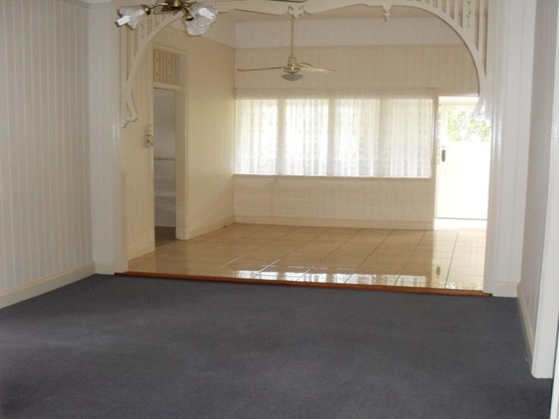 373 Cornwall Street, Greenslopes QLD 4120