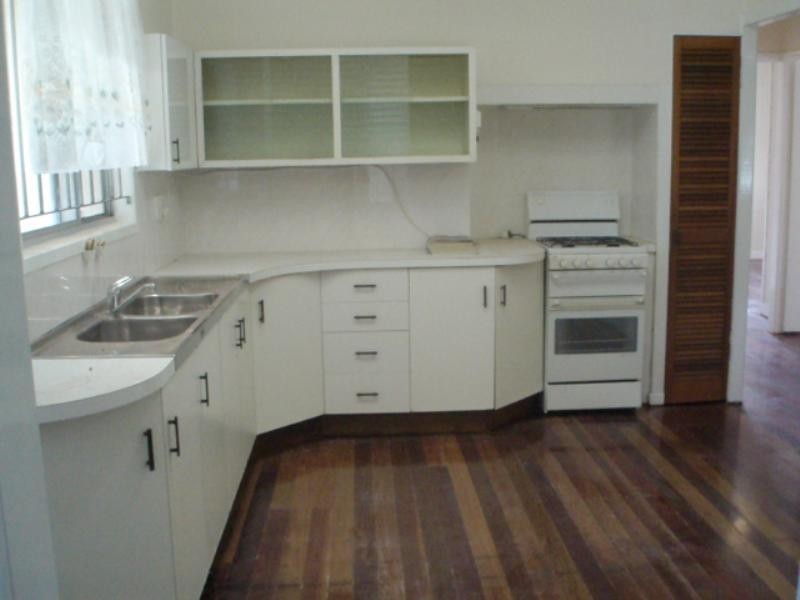 15 Coonara Street, Holland Park QLD 4121