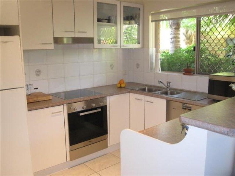 2/81 French Street, Coorparoo QLD 4151