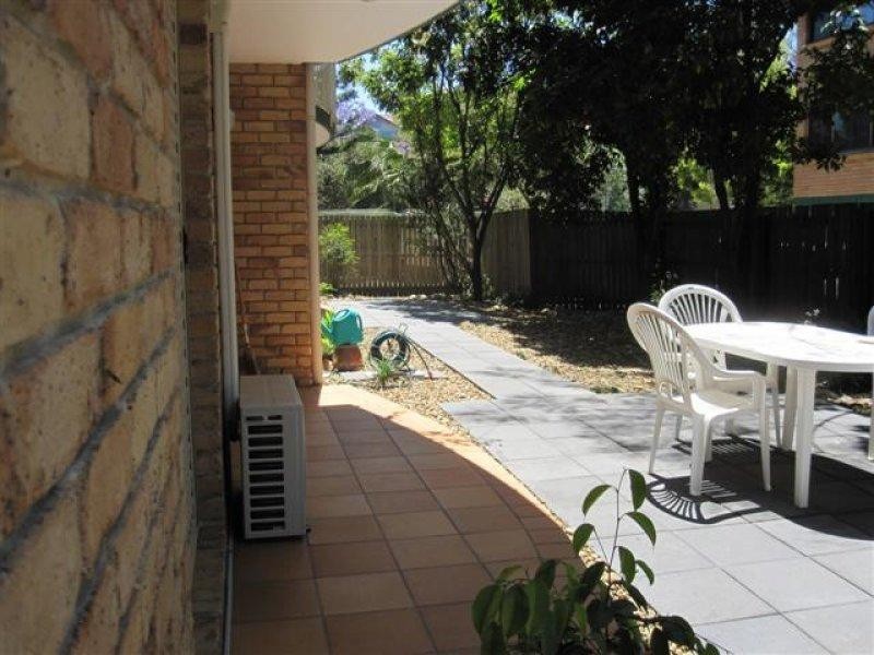 2/81 French Street, Coorparoo QLD 4151