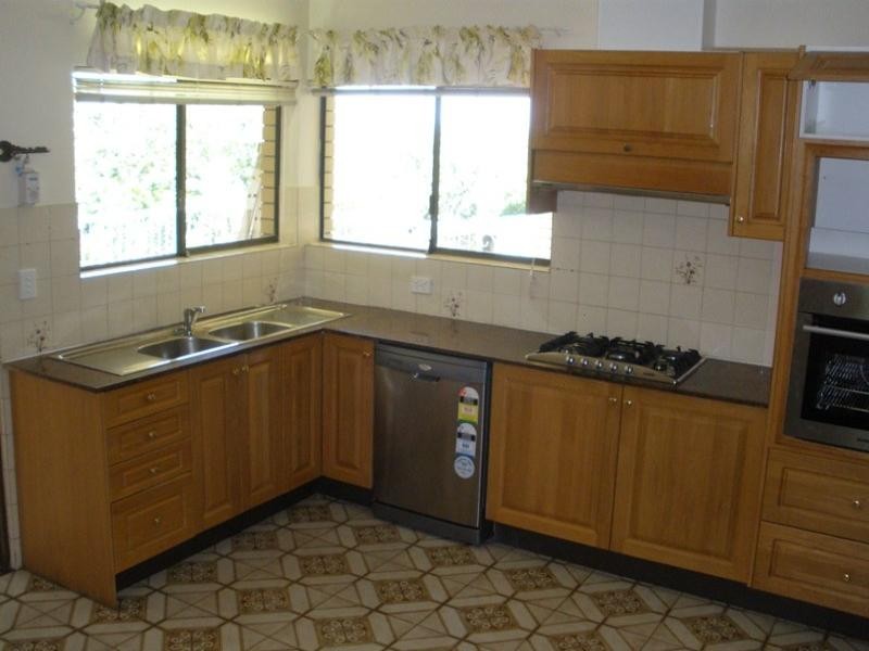 28 Venner Road, Annerley QLD 4103