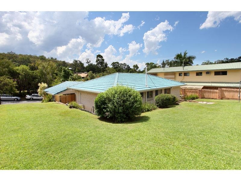 6 Eurong Street, Carina Heights QLD 4152