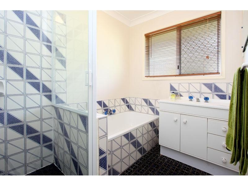 6 Eurong Street, Carina Heights QLD 4152