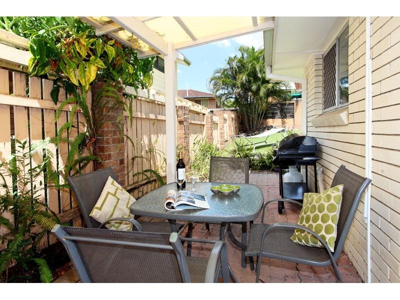 6 Eurong Street, Carina Heights QLD 4152