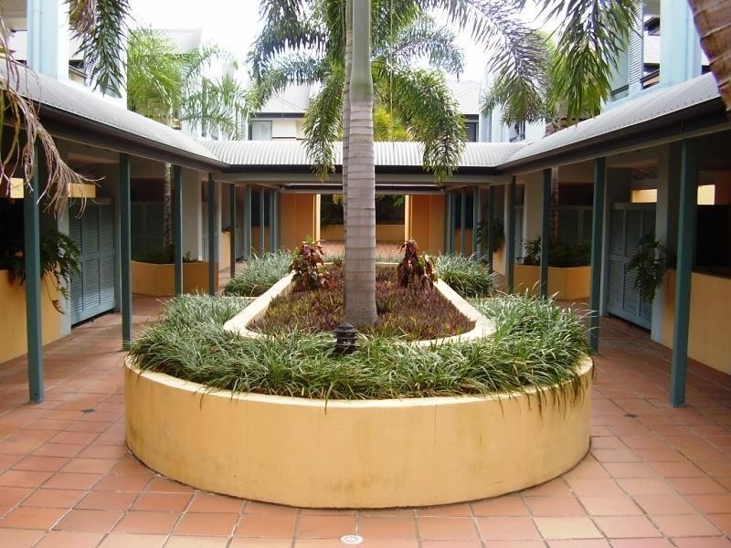 2/24 Grosvenor Street, Balmoral QLD 4171