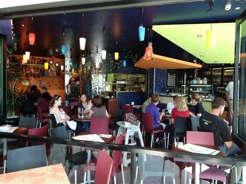 2/24 Grosvenor Street, Balmoral QLD 4171