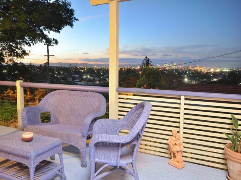 6 Sirius Street, Coorparoo QLD 4151