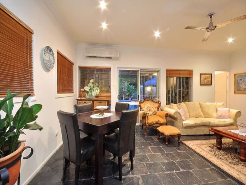 6 Sirius Street, Coorparoo QLD 4151