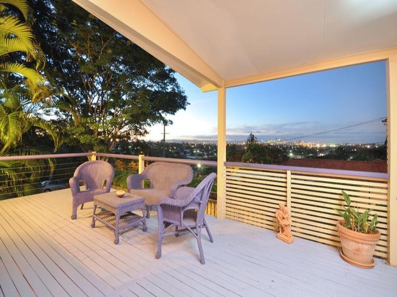 6 Sirius Street, Coorparoo QLD 4151