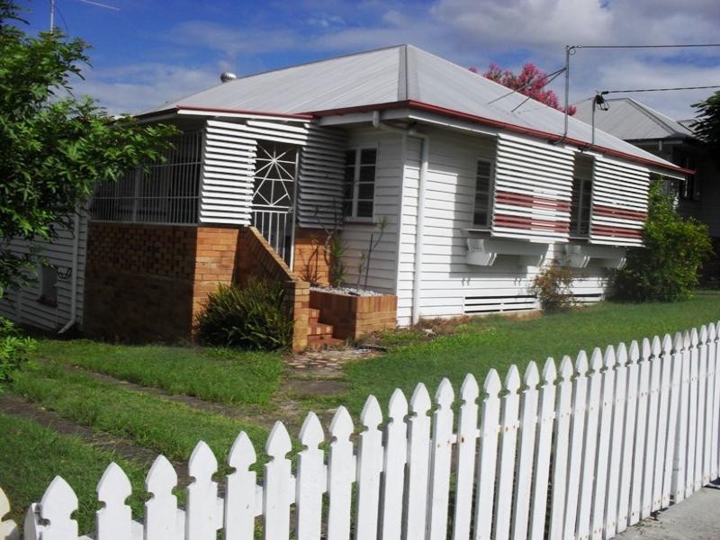 72 Brinawa Street, Camp Hill QLD 4152