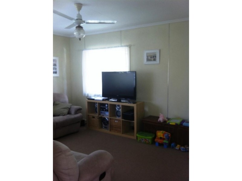 23 Waverley Road, Camp Hill QLD 4152