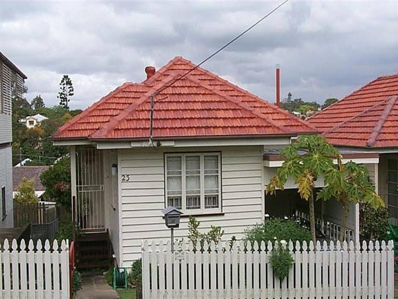 23 Waverley Road, Camp Hill QLD 4152