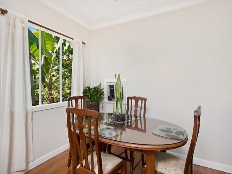 16 Trundle Street, Coorparoo QLD 4151