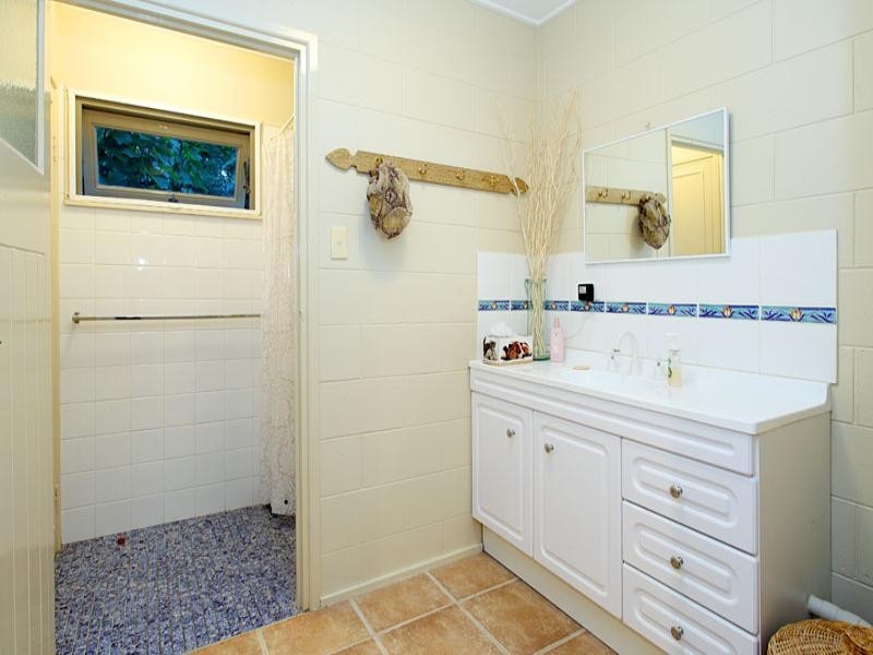 64 Mars Street, Coorparoo QLD 4151