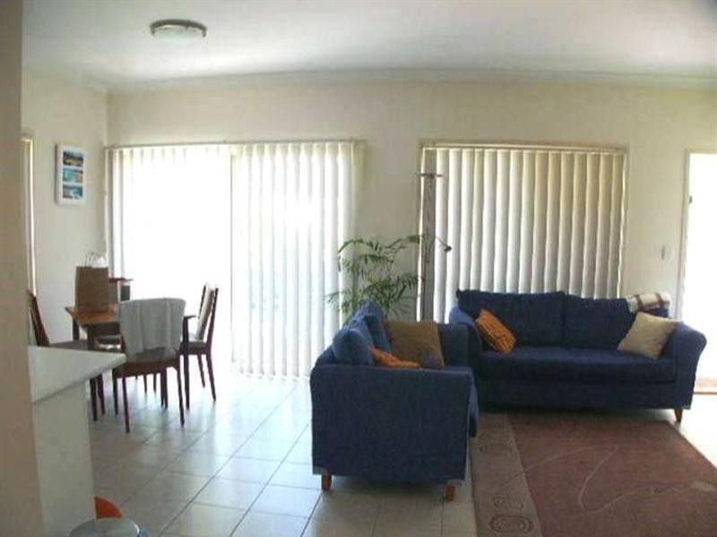 3/11 Waratah Avenue, Carina QLD 4152